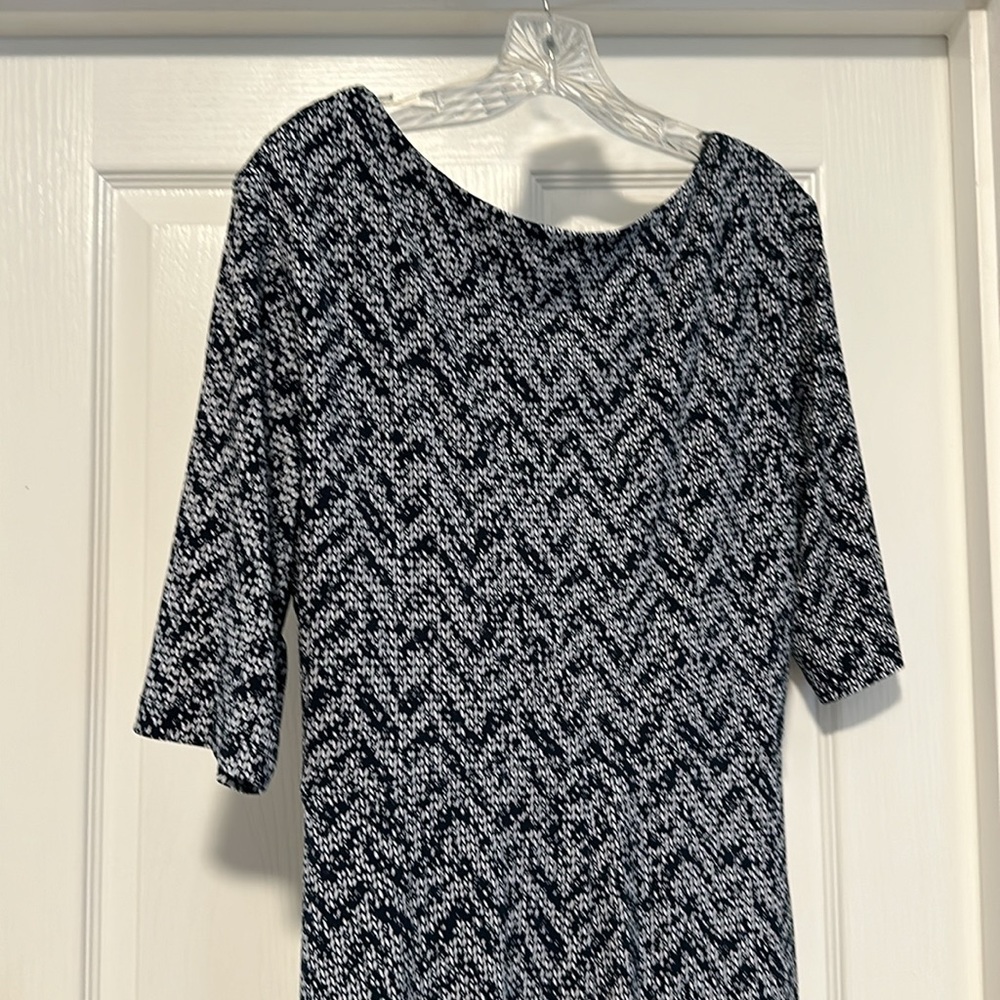 Dress - Picture 3 of 5
